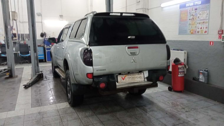 Mitsubishi L200 2012 года, 192 498 км - вид 4
