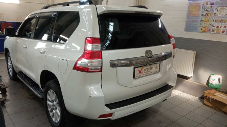 Toyota Land Cruiser Prado 2016 года, 376 675 км - вид 4