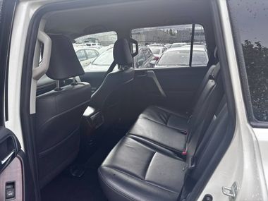 Toyota Land Cruiser Prado 2016 года, 376 675 км - вид 20