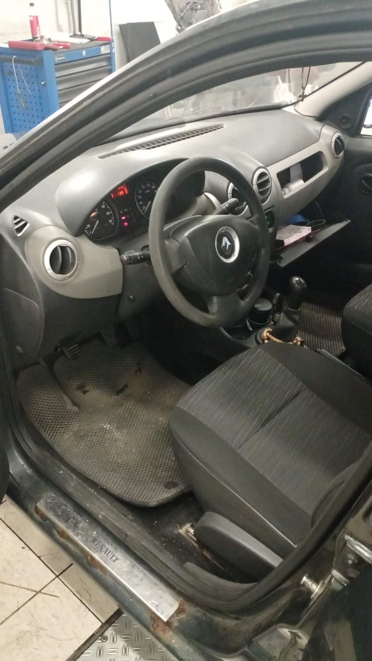 Renault Logan 2010 года, 229 191 км - вид 4