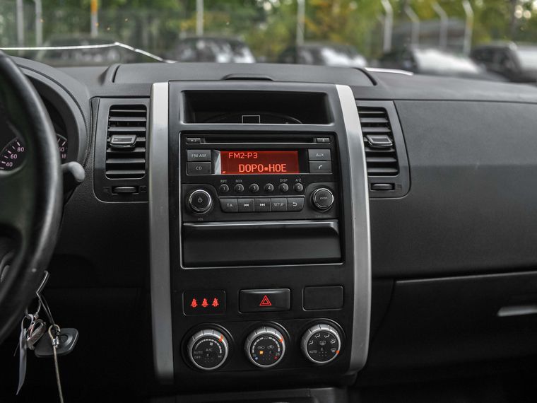 Nissan X-Trail 2013 года, 201 040 км - вид 9