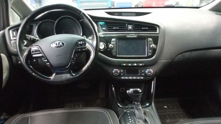 Kia Ceed 2017 года, 136 000 км - вид 5