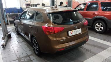 Kia Ceed 2017 года, 290 884 км - вид 4