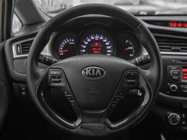 KIA Ceed 2017 года, 290 884 км - вид 6