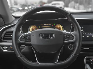 Серый Geely Tugella 2022 года | VIN 492875