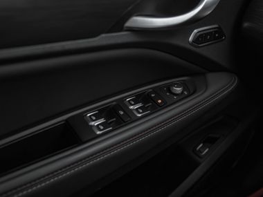 Серый Geely Tugella 2022 года | VIN 492875