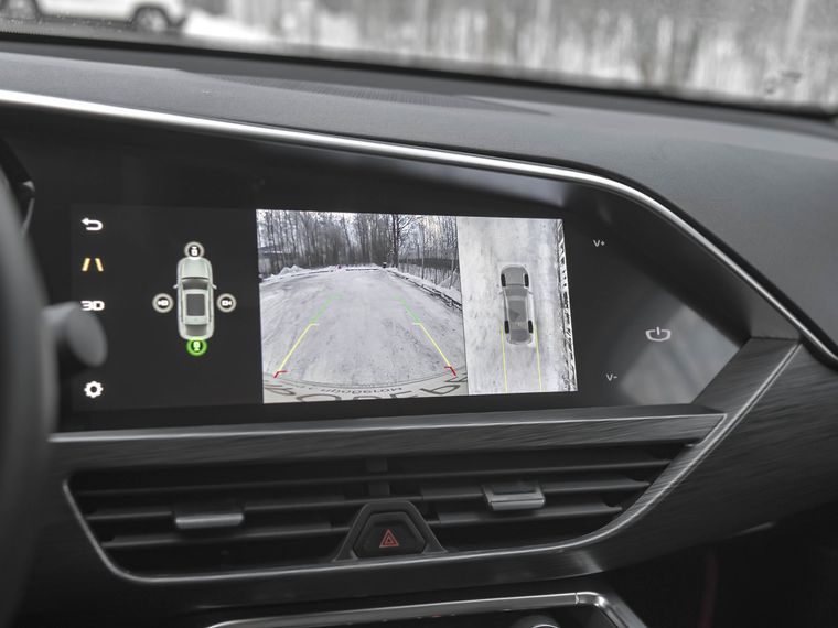 Серый Geely Tugella 2022 года | VIN 492875