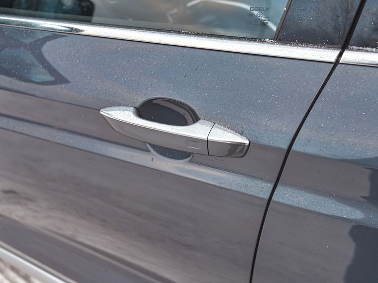 Серый Geely Tugella 2022 года | VIN 492875