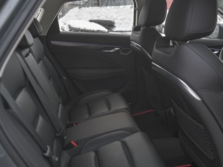 Серый Geely Tugella 2022 года | VIN 492875