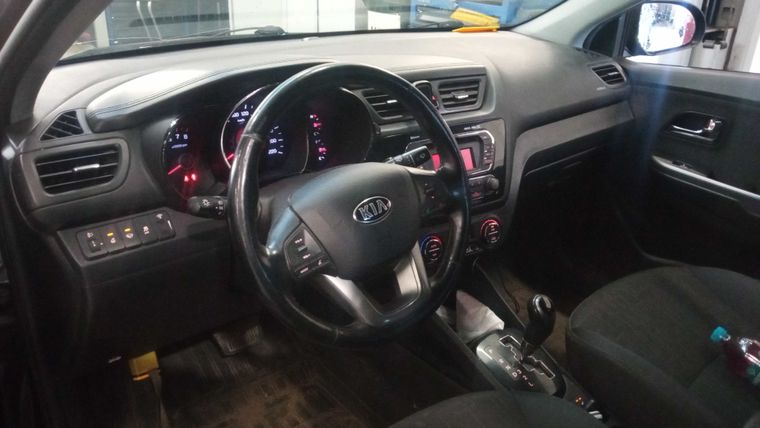 Kia Rio 2013 года, 154 204 км - вид 5
