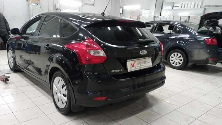 Ford Focus 2013 года, 134 117 км - вид 3