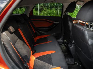 ВАЗ (LADA) Vesta Cross 2018 года, 188 647 км - вид 12