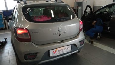Renault Sandero Stepway 2017 года, 99 334 км - вид 4
