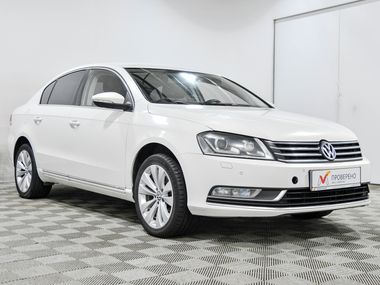 Volkswagen Passat 2012 года, 305 780 км - вид 3