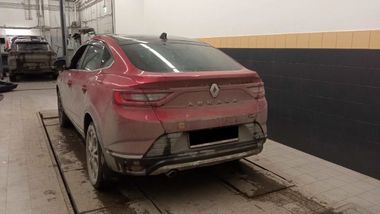 Renault Arkana 2021 года, 70 539 км - вид 4