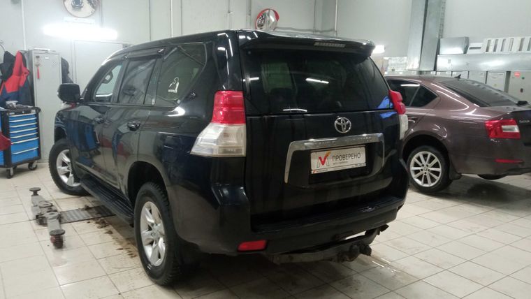 Toyota Land Cruiser Prado 2010 года, 283 999 км - вид 5