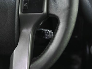 Toyota Land Cruiser Prado 2010 года, 283 999 км - вид 9
