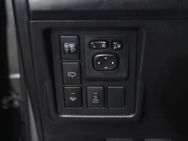 Toyota Land Cruiser Prado 2010 года, 283 999 км - вид 13