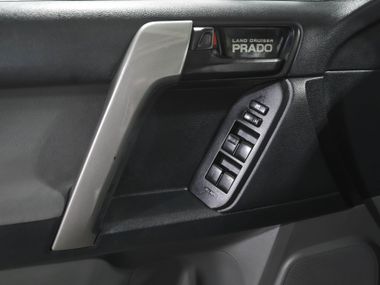 Toyota Land Cruiser Prado 2010 года, 283 999 км - вид 14