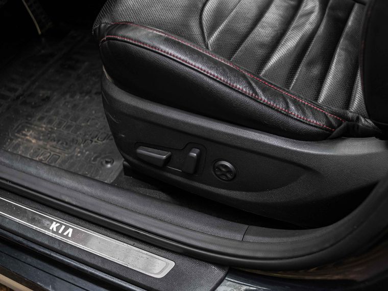 Kia Optima 2017 года, 162 032 км - вид 17