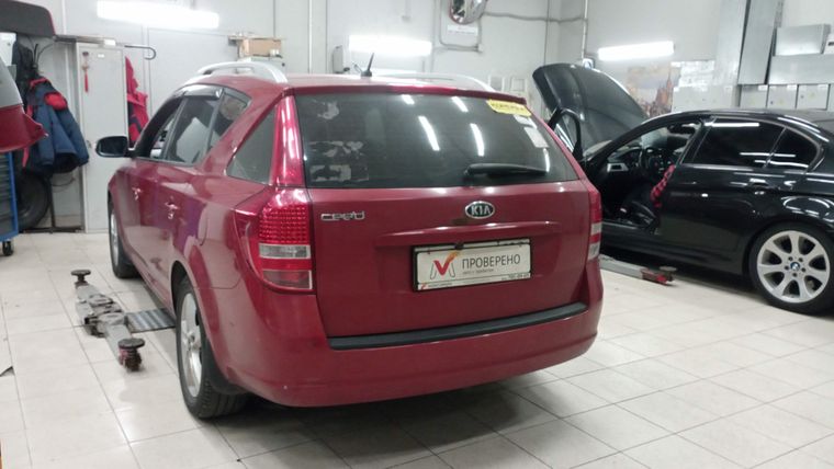 KIA Ceed 2011 года, 183 000 км - вид 4