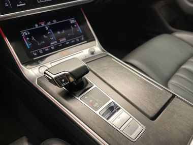 Audi A6 2018 года, 46 482 км - вид 14