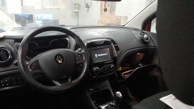 Renault Kaptur 2017 года, 148 643 км - вид 6