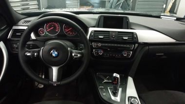 BMW 3 серия 2017 года, 126 554 км - вид 5