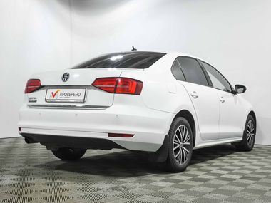 Volkswagen Jetta 2016 года, 95 000 км - вид 5