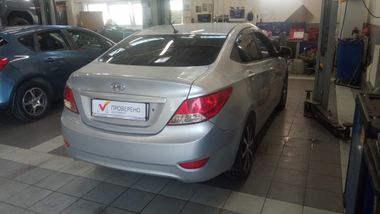 Hyundai Solaris 2013 года, 128 482 км - вид 4