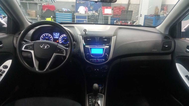 Hyundai Solaris 2013 года, 128 482 км - вид 6