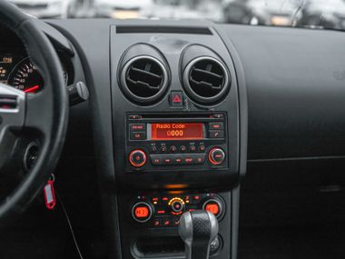 Nissan Qashqai 2010 года, 181 810 км - вид 9
