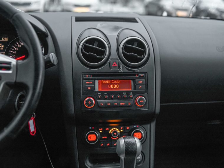 Nissan Qashqai 2010 года, 181 810 км - вид 9