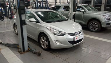 Hyundai Elantra 2011 года, 92 317 км - вид 3