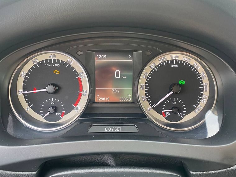Skoda Rapid 2017 года, 129 818 км - вид 8