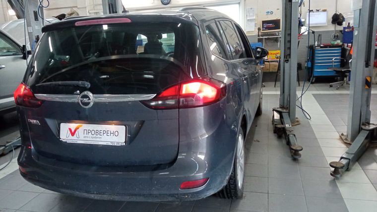 Opel Zafira 2014 года, 124 000 км - вид 3