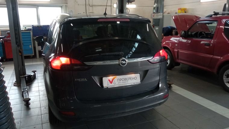 Opel Zafira 2014 года, 124 000 км - вид 4