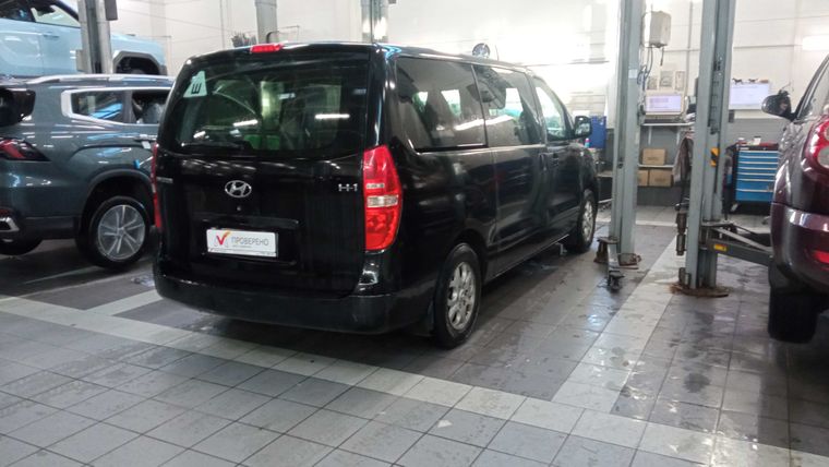 Hyundai H-1 2012 года, 132 600 км - вид 3