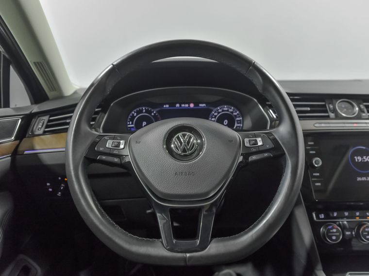 Volkswagen Passat 2018 года, 176 689 км - вид 10