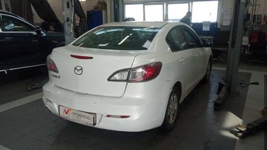 Mazda 3 2012 года, 243 068 км - вид 3