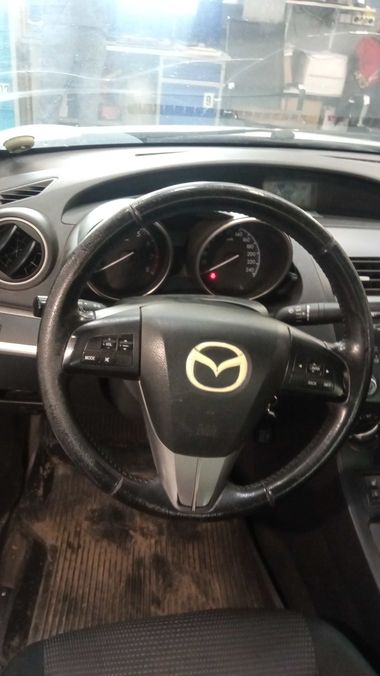 Mazda 3 2012 года, 243 068 км - вид 5
