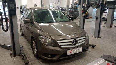 Mercedes-Benz B-класс 2013 года, 201 819 км - вид 3