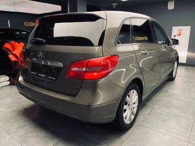 Mercedes-Benz B-класс 2013 года, 201 819 км - вид 4