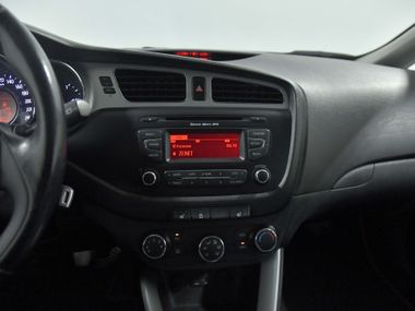 KIA Ceed 2013 года, 300 781 км - вид 9