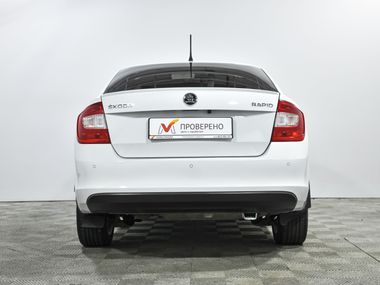 Skoda Rapid 2015 года, 250 000 км - вид 6