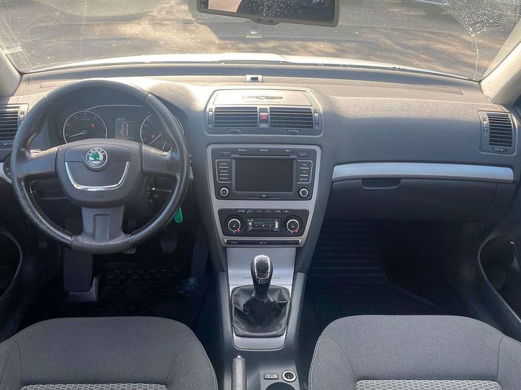 Skoda Octavia 2012 года, 342 394 км - вид 13