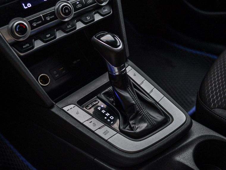 Hyundai Elantra 2019 года, 520 000 км - вид 10