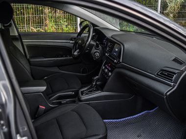 Hyundai Elantra 2019 года, 520 000 км - вид 12