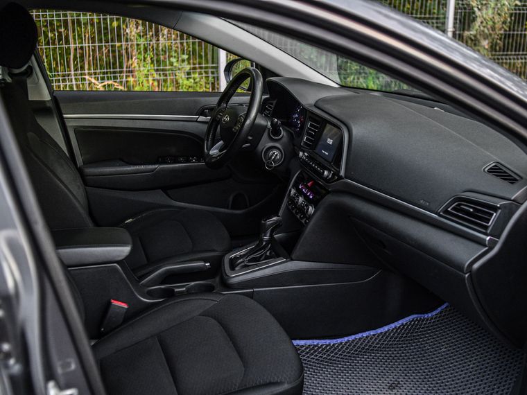 Hyundai Elantra 2019 года, 520 000 км - вид 12