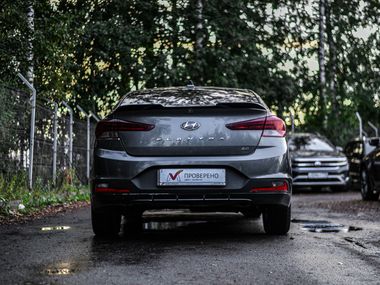 Hyundai Elantra 2019 года, 520 000 км - вид 4